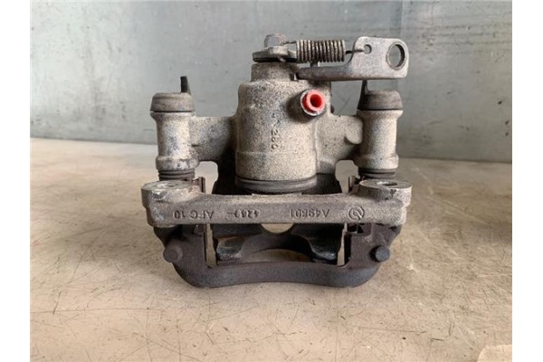 Recambio de pinza freno trasero izquierda para renault master iii combi 2.3 l2h2 3,5t referencia OEM IAM A49801 440114849R 