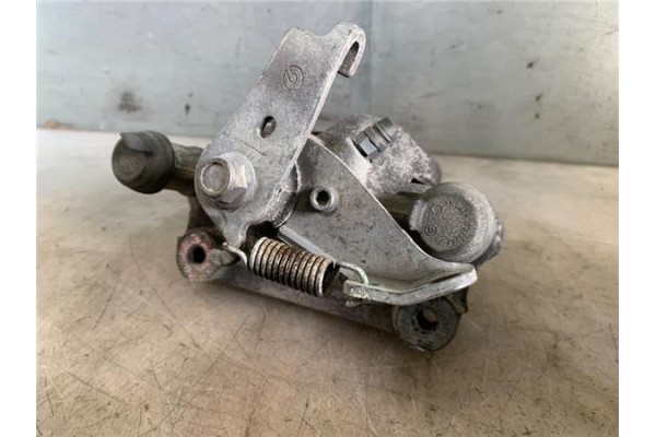 Recambio de pinza freno trasero izquierda para renault master iii combi 2.3 l2h2 3,5t referencia OEM IAM A49801 440114849R 