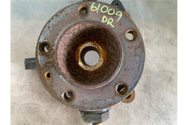 Recambio de mangueta delantero derecha para renault master iii combi 2.3 l2h2 3,5t referencia OEM IAM 400103826R 400148957R 