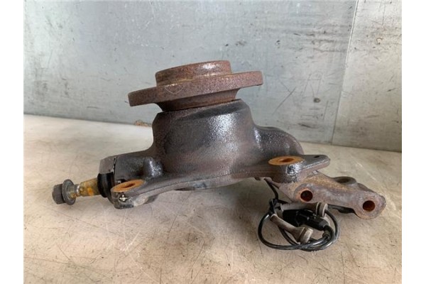 Recambio de mangueta delantero derecha para renault master iii combi 2.3 l2h2 3,5t referencia OEM IAM 400103826R 400148957R 