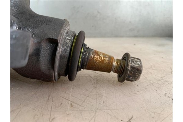 Recambio de mangueta delantero izquierda para renault master iii combi 2.3 l2h2 3,5t referencia OEM IAM 400150081R 400151061R 