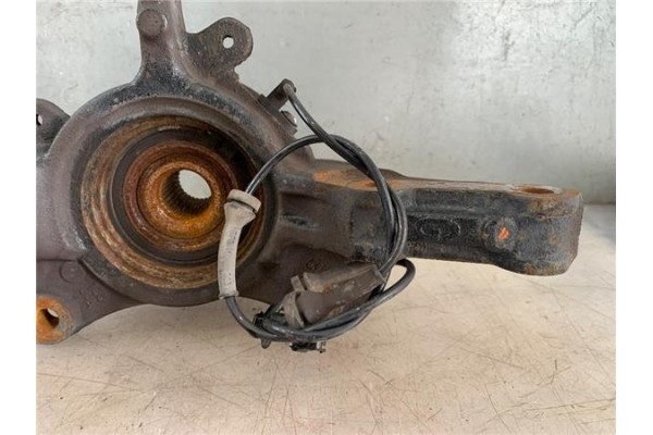 Recambio de mangueta delantero izquierda para renault master iii combi 2.3 l2h2 3,5t referencia OEM IAM 400150081R 400151061R 
