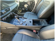 Recambio de consola para alfa romeo giulia (952) 2.2 super referencia OEM IAM 156114586  