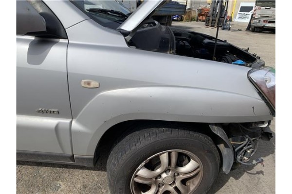 Recambio de aleta delantero derecha para kia sportage (km) 2.0 crdi referencia OEM IAM 663211F130  