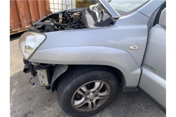 Recambio de aleta delantero izquierda para kia sportage (km) 2.0 crdi referencia OEM IAM 663111F130  