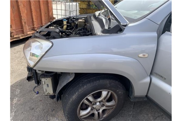 Recambio de aleta delantero izquierda para kia sportage (km) 2.0 crdi referencia OEM IAM 663111F130  