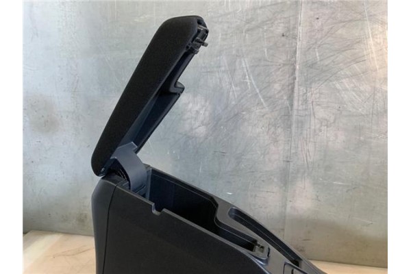 Recambio de embellecedor consola central para honda jazz (gk) 1.3 comfort referencia OEM IAM L13B2  