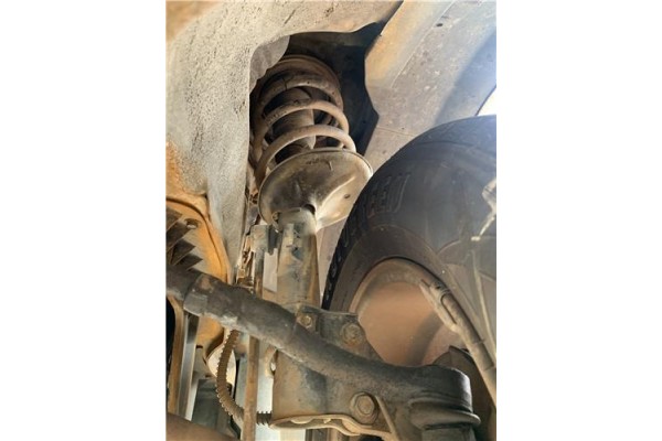 Recambio de amortiguador delantero derecho para kia sportage (km) 2.0 crdi referencia OEM IAM 546612E500  