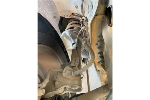 Recambio de amortiguador delantero derecho para kia sportage (km) 2.0 crdi referencia OEM IAM 546612E500  