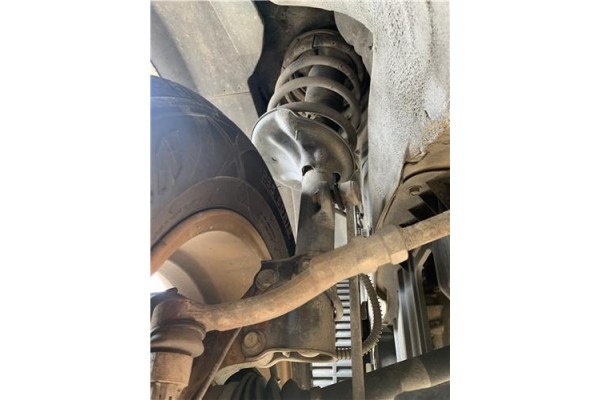 Recambio de amortiguador delantero izquierdo para kia sportage (km) 2.0 crdi referencia OEM IAM 546512E500  