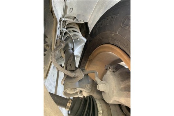 Recambio de amortiguador delantero izquierdo para kia sportage (km) 2.0 crdi referencia OEM IAM 546512E500  