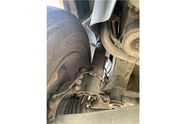 Recambio de amortiguador trasero izquierdo para kia sportage (km) 2.0 crdi referencia OEM IAM 553512E501  