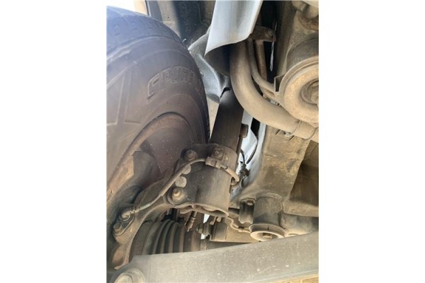 Recambio de amortiguador trasero izquierdo para kia sportage (km) 2.0 crdi referencia OEM IAM 553512E501  