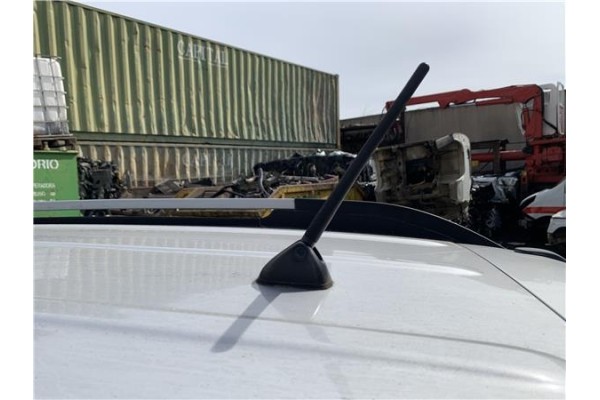 Recambio de antena electrica para kia sportage (km) 2.0 crdi referencia OEM IAM 962501F200 96200G6000 