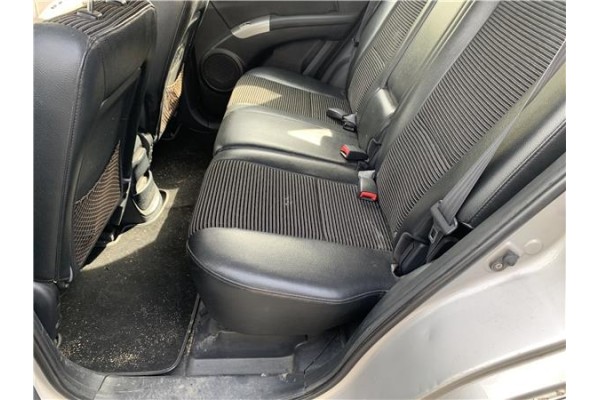 Recambio de asientos traseros para kia sportage (km) 2.0 crdi referencia OEM IAM 894001F0125BK 893001F0125BK 