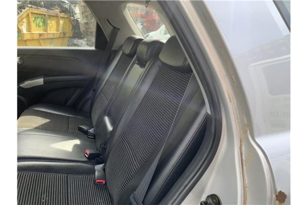 Recambio de asientos traseros para kia sportage (km) 2.0 crdi referencia OEM IAM 894001F0125BK 893001F0125BK 