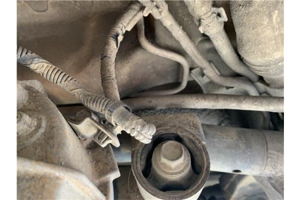 Recambio de barra estabilizadora delantero para kia sportage (km) 2.0 crdi referencia OEM IAM 548102E100  