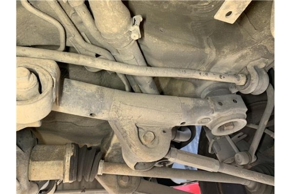 Recambio de barra estabilizadora trasero para kia sportage (km) 2.0 crdi referencia OEM IAM 555102E100  