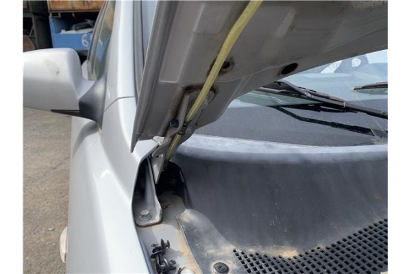 Recambio de bisagra capo derecha para kia sportage (km) 2.0 crdi referencia OEM IAM 791201F000  