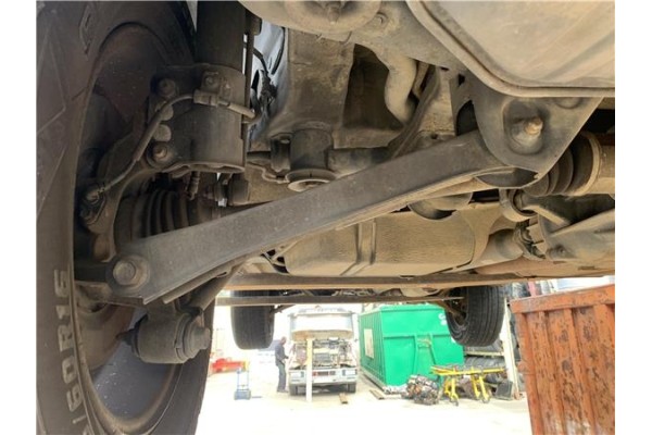 Recambio de brazo inferior trasero izquierdo para kia sportage (km) 2.0 crdi referencia OEM IAM 552202E600  