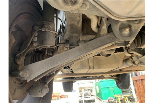 Recambio de brazo inferior trasero izquierdo para kia sportage (km) 2.0 crdi referencia OEM IAM 552202E600  