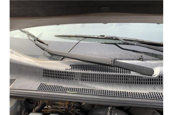 Recambio de brazo limpiaparabrisas delantero derecho para kia sportage (km) 2.0 crdi referencia OEM IAM 983201F000  