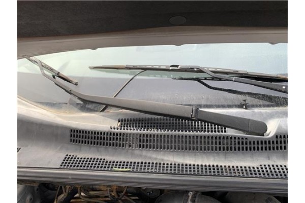 Recambio de brazo limpiaparabrisas delantero derecho para kia sportage (km) 2.0 crdi referencia OEM IAM 983201F000  