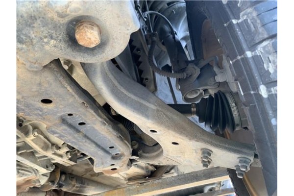 Recambio de brazo suspension delantero izquierdo para kia sportage (km) 2.0 crdi referencia OEM IAM 545001F100 5,45E+06 