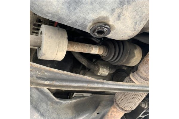 Recambio de palier delantero derecho para fiat punto / grande punto (199) 1.4 referencia OEM IAM 55700559  