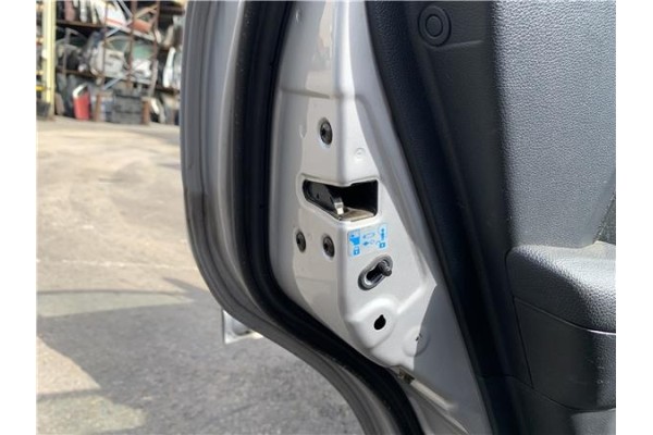 Recambio de cierre electromagnetico trasero izquierdo para kia sportage (km) 2.0 crdi referencia OEM IAM 813503A000  