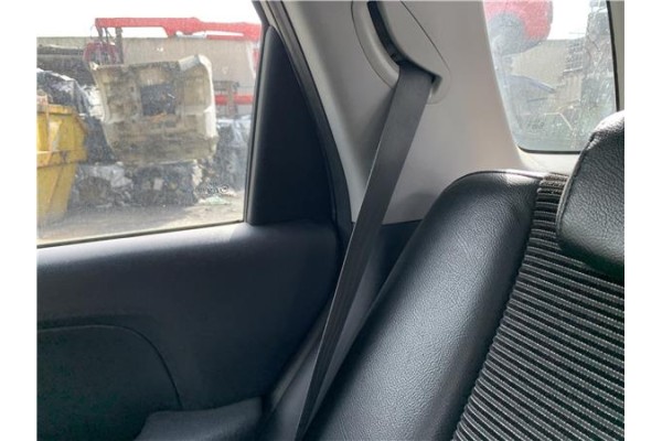 Recambio de cinturon seguridad trasero derecho para kia sportage (km) 2.0 crdi referencia OEM IAM 898201F000WK  