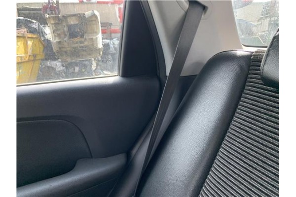 Recambio de cinturon seguridad trasero derecho para kia sportage (km) 2.0 crdi referencia OEM IAM 898201F000WK  