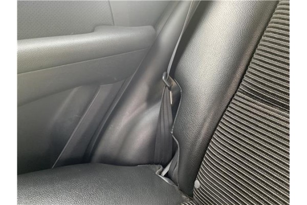 Recambio de cinturon seguridad trasero derecho para kia sportage (km) 2.0 crdi referencia OEM IAM 898201F000WK  