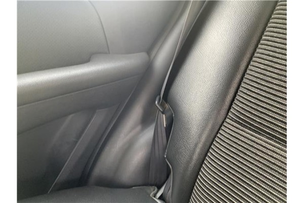 Recambio de cinturon seguridad trasero derecho para kia sportage (km) 2.0 crdi referencia OEM IAM 898201F000WK  
