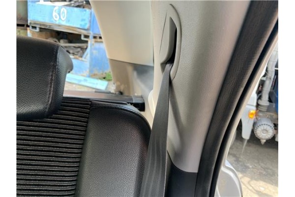 Recambio de cinturon seguridad trasero izquierdo para kia sportage (km) 2.0 crdi referencia OEM IAM 898101F000WK  