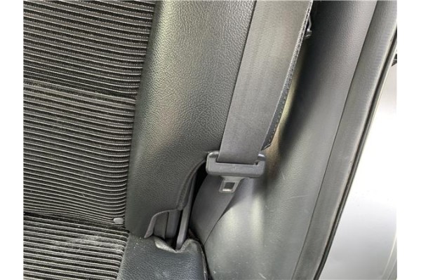 Recambio de cinturon seguridad trasero izquierdo para kia sportage (km) 2.0 crdi referencia OEM IAM 898101F000WK  