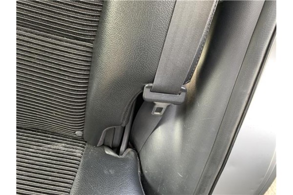 Recambio de cinturon seguridad trasero izquierdo para kia sportage (km) 2.0 crdi referencia OEM IAM 898101F000WK  