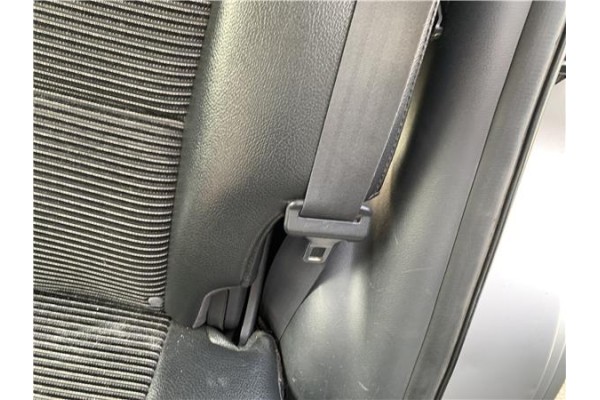 Recambio de cinturon seguridad trasero izquierdo para kia sportage (km) 2.0 crdi referencia OEM IAM 898101F000WK  