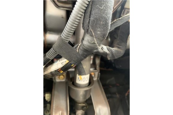 Recambio de columna direccion para kia sportage (km) 2.0 crdi referencia OEM IAM 563102E100  