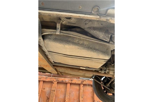 Recambio de deposito combustible para kia sportage (km) 2.0 crdi referencia OEM IAM 311502E900  