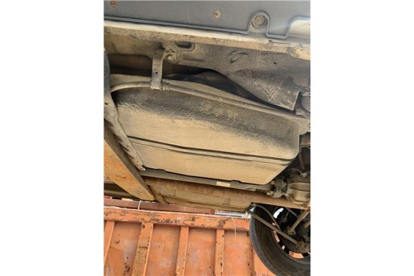 Recambio de deposito combustible para kia sportage (km) 2.0 crdi referencia OEM IAM 311502E900  