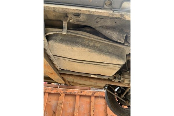 Recambio de deposito combustible para kia sportage (km) 2.0 crdi referencia OEM IAM 311502E900  