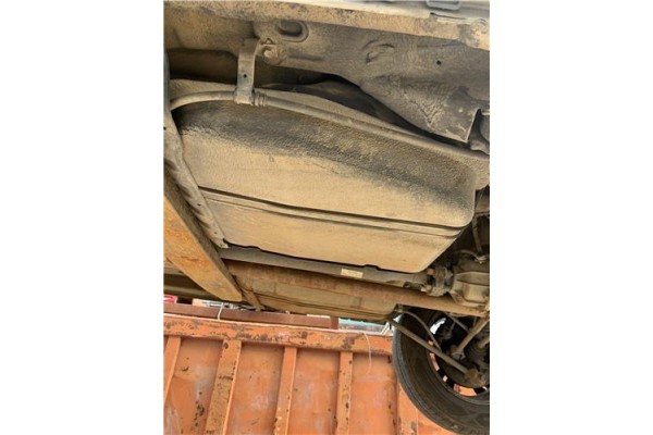 Recambio de deposito combustible para kia sportage (km) 2.0 crdi referencia OEM IAM 311502E900  