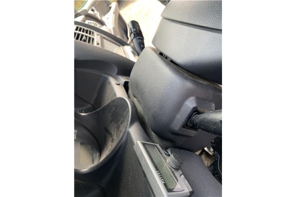 Recambio de embellecedor columna direccion para kia sportage (km) 2.0 crdi referencia OEM IAM 848511F000WK 848521F000WK 