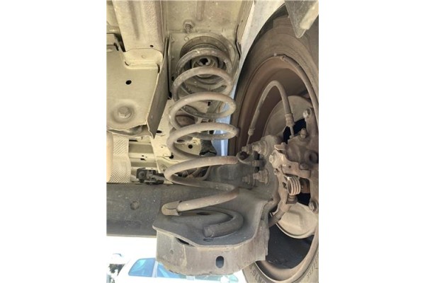 Recambio de muelle amortiguacion para peugeot expert furgón 2.0 furgón l1h1 referencia OEM IAM 525446  