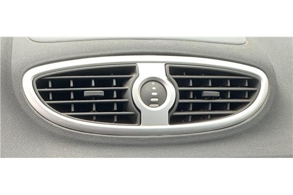 Recambio de rejilla entrada de aire para renault clio iii 1.5 dci (br17, cr17) referencia OEM IAM 7701208584  