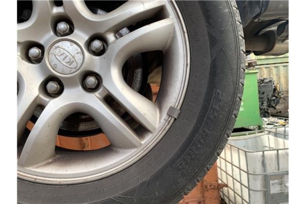 Recambio de llanta para kia sportage (km) 2.0 crdi referencia OEM IAM 529101F200  