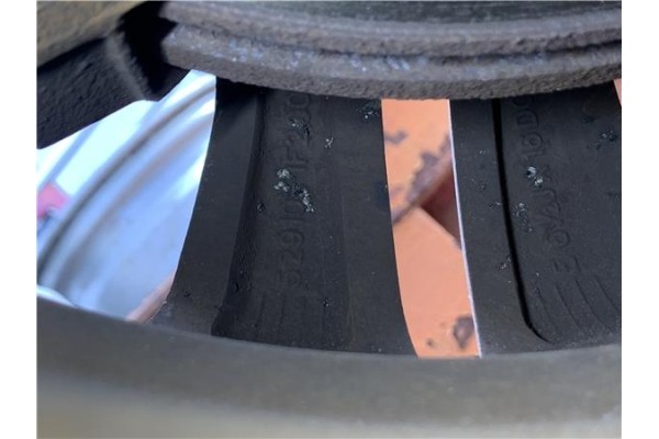 Recambio de llanta para kia sportage (km) 2.0 crdi referencia OEM IAM 529101F200  