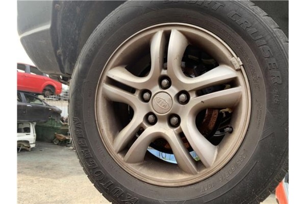 Recambio de llanta para kia sportage (km) 2.0 crdi referencia OEM IAM 529101F200  