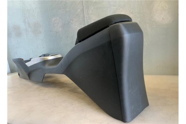 Recambio de embellecedor consola central para honda jazz (gk) 1.3 comfort referencia OEM IAM L13B2  